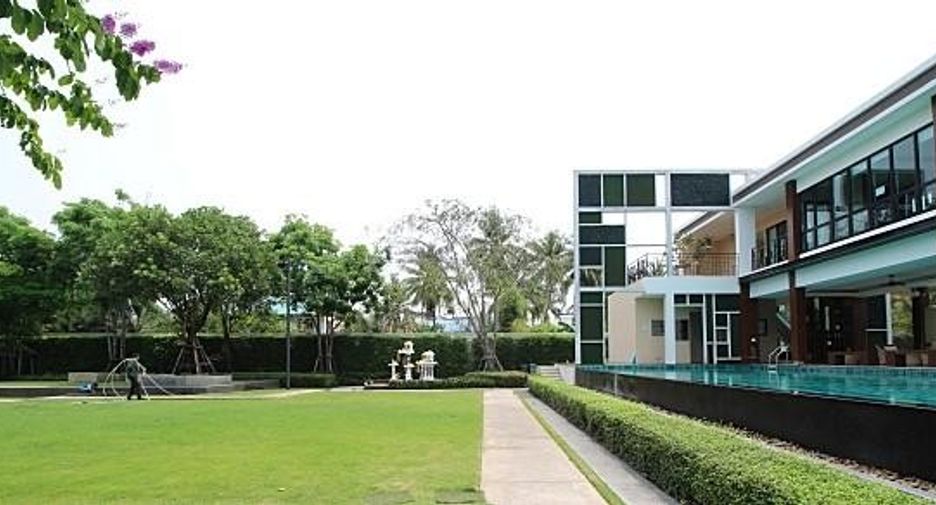 บ้านกลางเมือง กัลปพฤกษ์