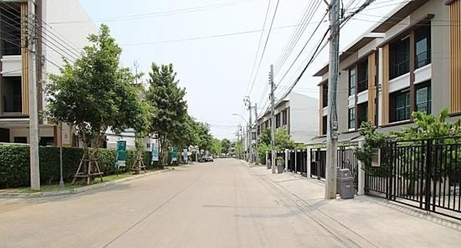 บ้านกลางเมือง กัลปพฤกษ์