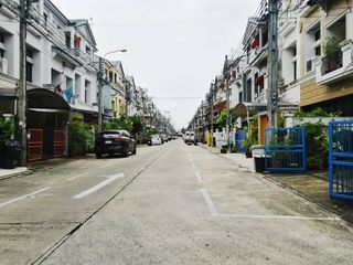 Baan Klang Muang Ratchada - Mengjai