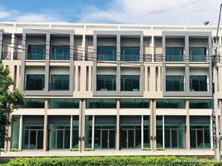 เวิร์คเพลส เพชรเกษม 81