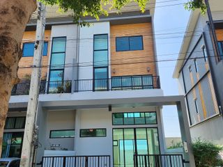 Eco Space Bangna