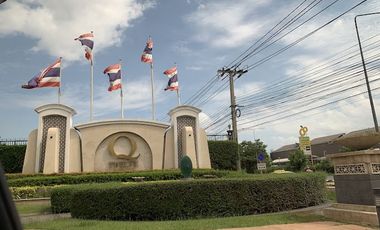 Q Twelve Ratchaphruek