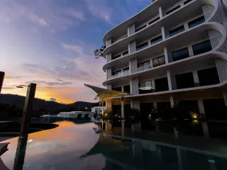 Utopia Naiharn