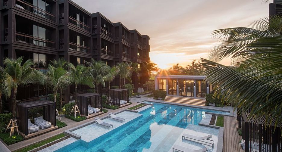 Saturdays Condo