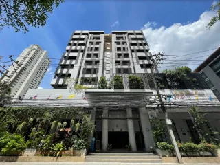 Taweewan Place