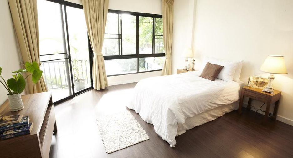 SW 38 Place