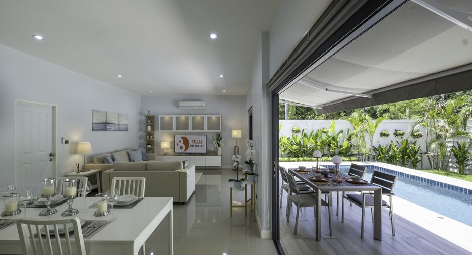 8 Villas Riverside