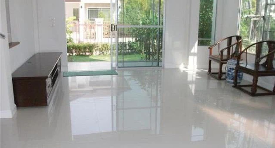 Siwalee Ratchaphruk Chiangmai