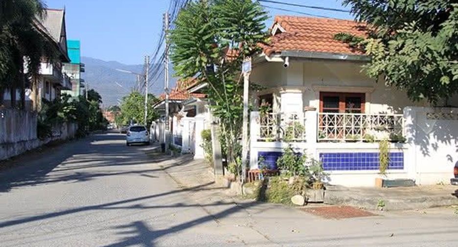 Baan Rom Yen Place
