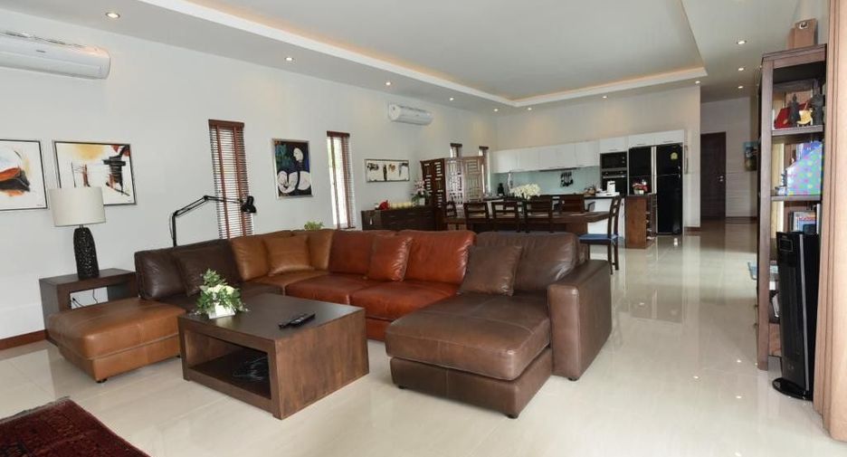Palm Villas