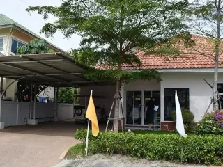 Golden Village Ban Chang