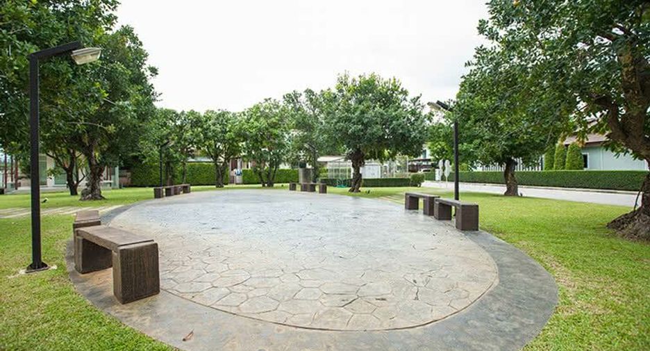 Baan Sinthanee 9