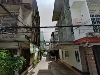 Mu Ban Nakhon Luang 1