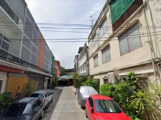 Mu Ban Nakhon Luang 1