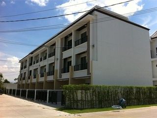 Baan Klang Muang S-Sense Onnuch-Wongwan