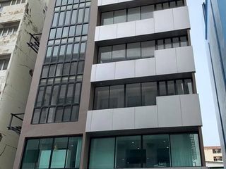 H & R Tower