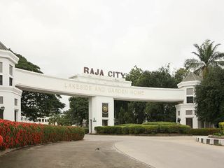 Raja City Lakeside and Garden Home