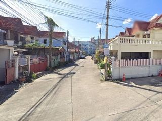 Mu Ban Phrom Suk