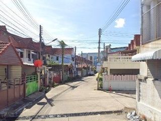 Mu Ban Phrom Suk