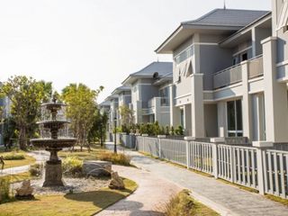Casa Nara, Korat