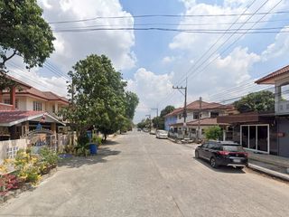 Baan Phonthisan 8