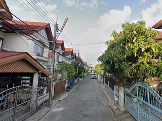 Moo Baan Prasert Suk