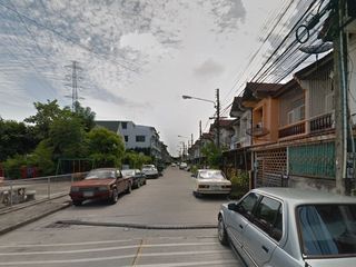สัมพันธ์ วิลล่า