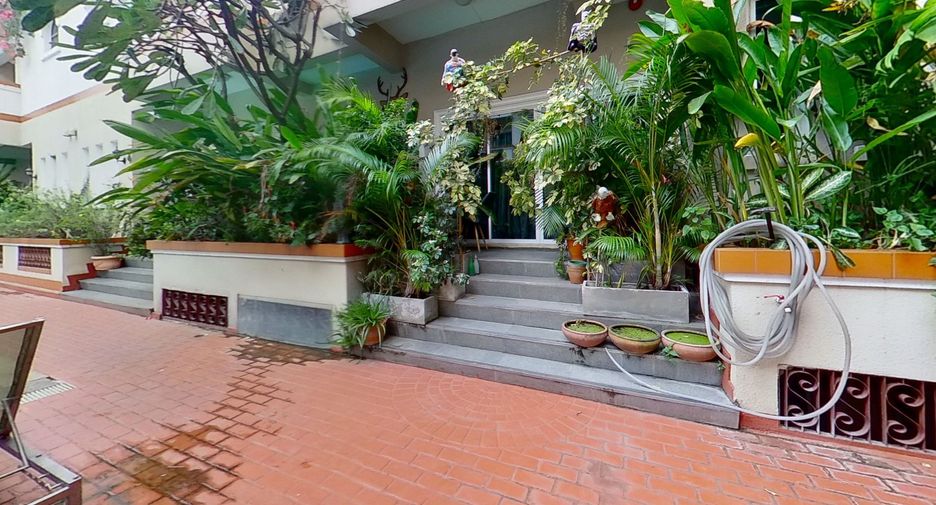 El Patio
