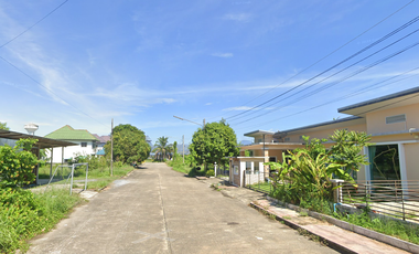 สวนหมู่บ้านมณฑา
