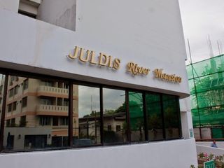 Juldis River Mansion
