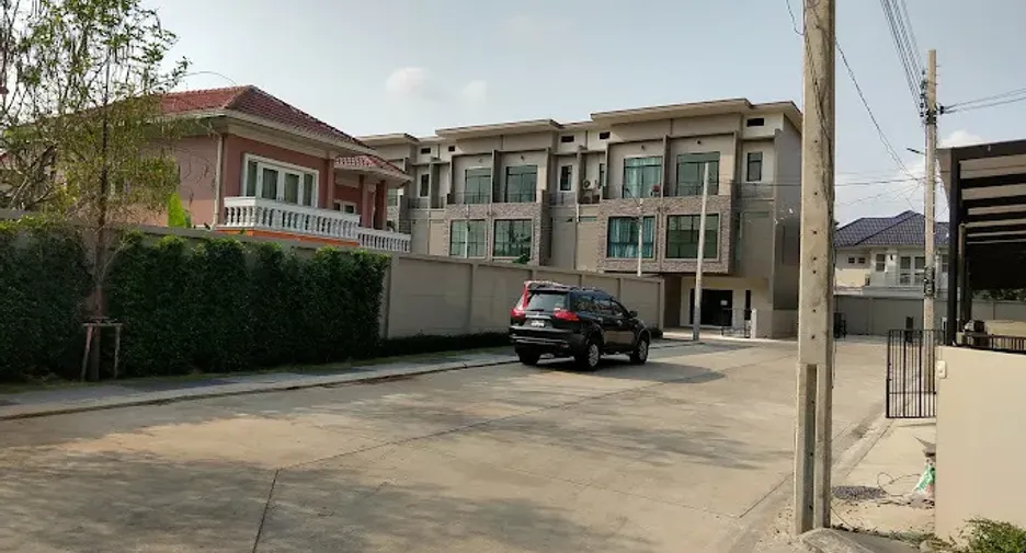 Baan Piam Suk Pinklao - Kanchanaphisek