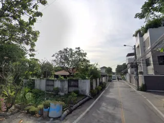 Moo Ban Thabkaew