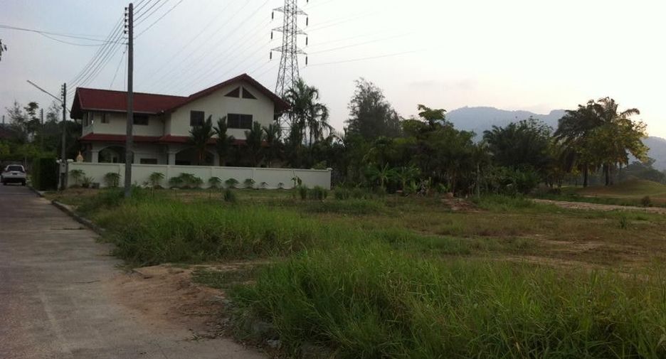 Anupat Golf Ville