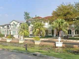 Ladaowan Lake Colonial