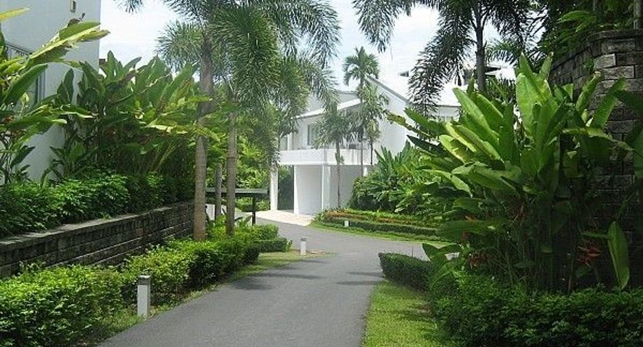 Groove Gardens
