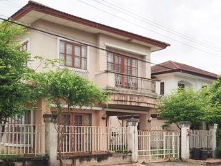 Baan Parichat Lak Si