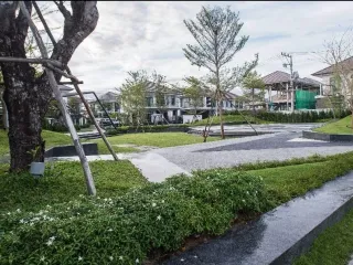 安纳塔拉湖畔