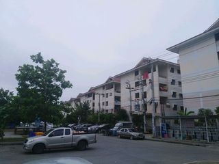 Baan Ua-Athorn Wat Nakhon Chuen Chum