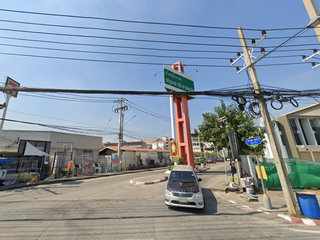 Baan Eua Arthorn Bangku Wat