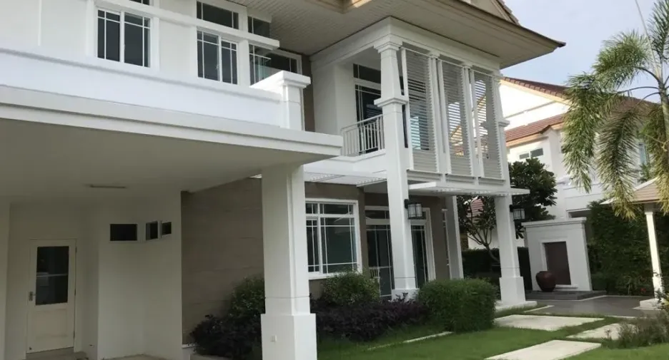 Sawalee San Kamphaeng