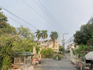 Baan Isariya