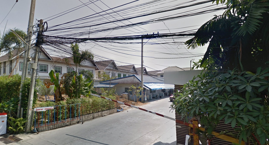 Fah Luang Ville Сукхумвит 101