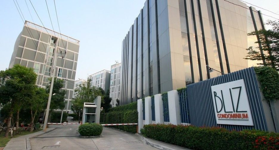 Bliz Condominium Rama 9 - Hua Mak