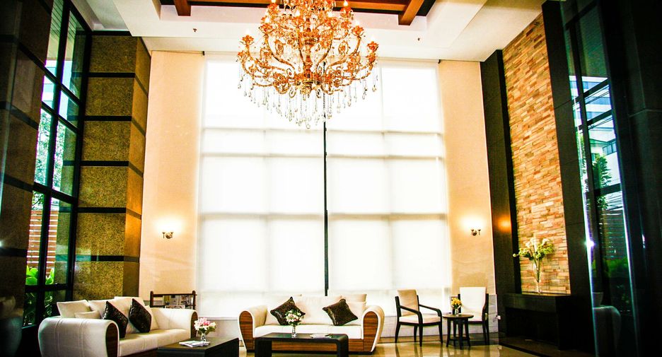 42 Grand Residence