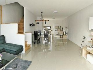 Maison Plateforme Orchid Park