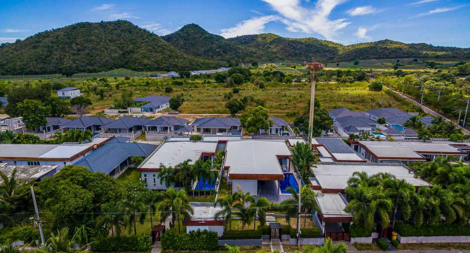 Lotus Villas and Resort Hua Hin