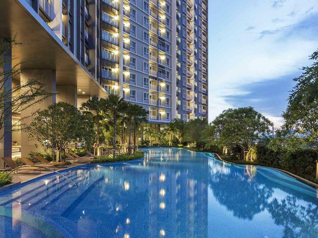The Key Sathorn-Charoenraj