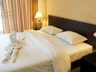 Chaofa West Suites