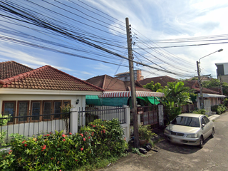Saranrom Village