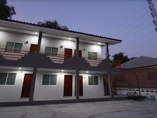 CT Residence Sriracha